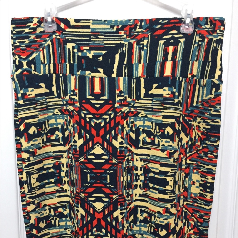 Lularoe Cassie Medium